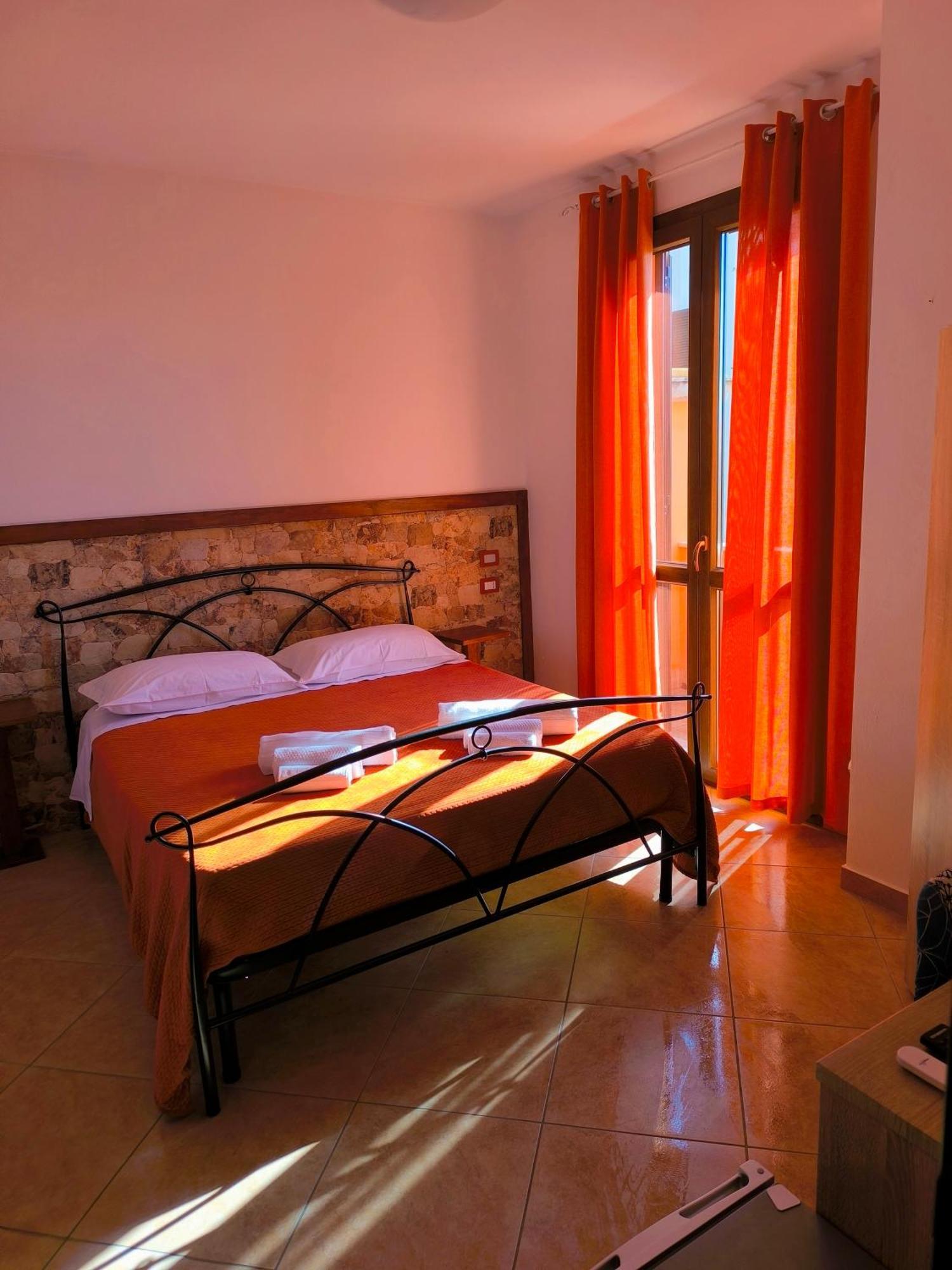 B&B Mamuthones Porto Torres Eksteriør bilde